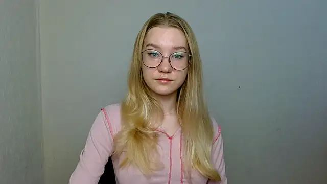 cindi hot online show from November 23, 11:01 am