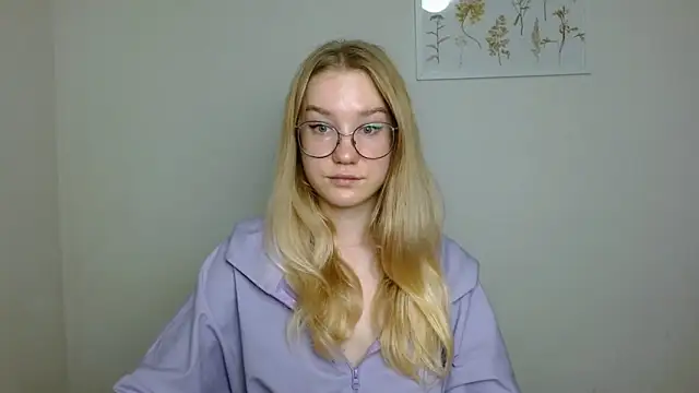 cindi hot online show from November 4, 10:42 am