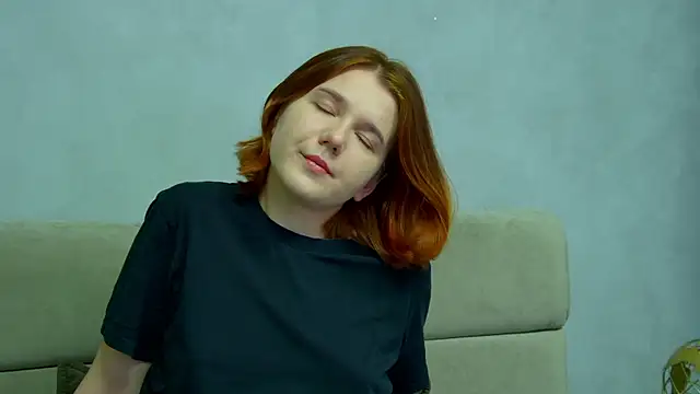 LessySmith online show from February 7, 4:11 pm