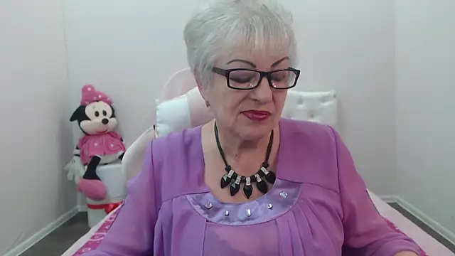 KayleSmoll online show from July 28, 7:39 pm