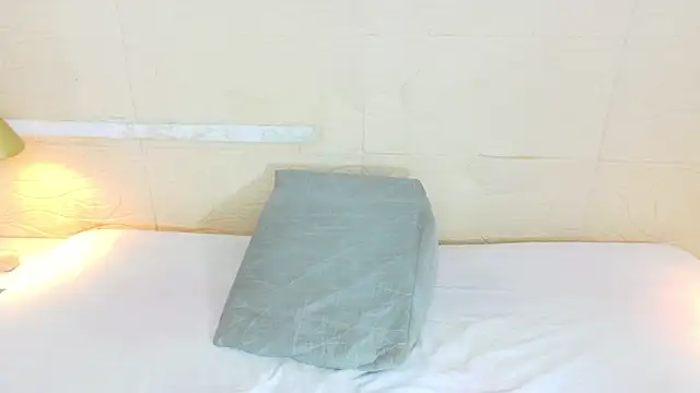 Shamiraa moore online show from June 2, 8:21 pm