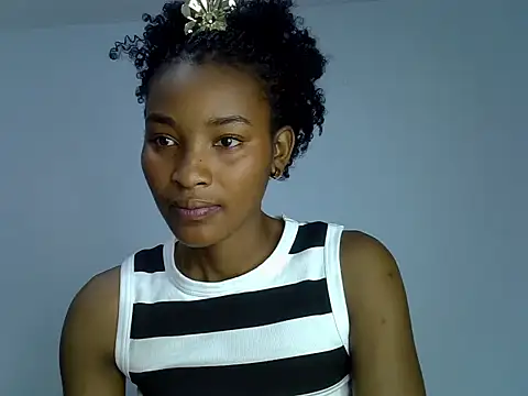 Snapshot of cute-alexis chatting on September 13, 11:18 am cute-alexis online show from September 13, 11:18 am