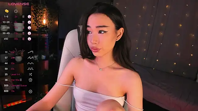 sensualily online show from November 12, 3:43 pm