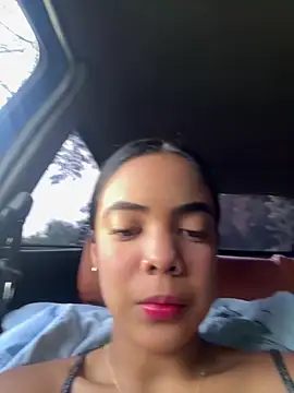 NAUGHTY LITTLE 18 online show from April 20, 10:13 pm