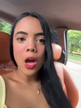 NAUGHTY LITTLE 18 online show from February 28, 9:47 pm