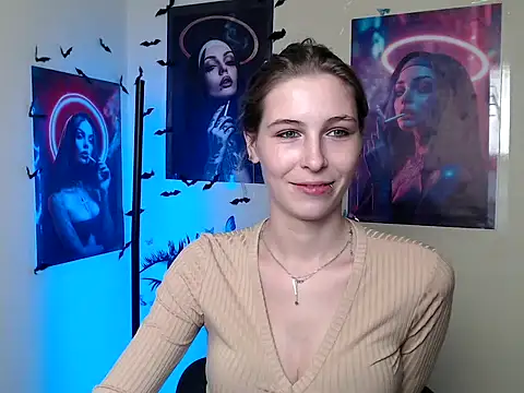 Snapshot of StrangerGi chatting on October 10, 5:07 pm StrangerGi online show from October 10, 5:07 pm