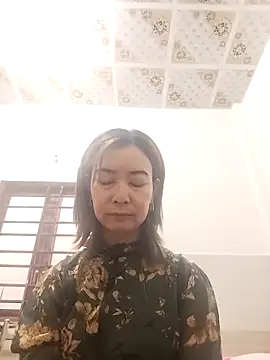 Sexy-ladyboobs20 online show from September 23, 1:26 am