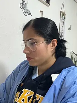 Snapshot of Sweet__Nurse1 chatting on October 22, 4:45 pm Sweet Nurse1 online show from October 22, 4:45 pm