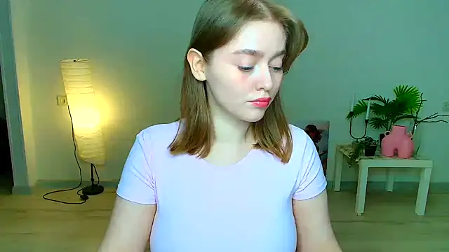 Snapshot of AidaPerry chatting on October 15, 5:26 pm AidaPerry online show from October 15, 5:26 pm