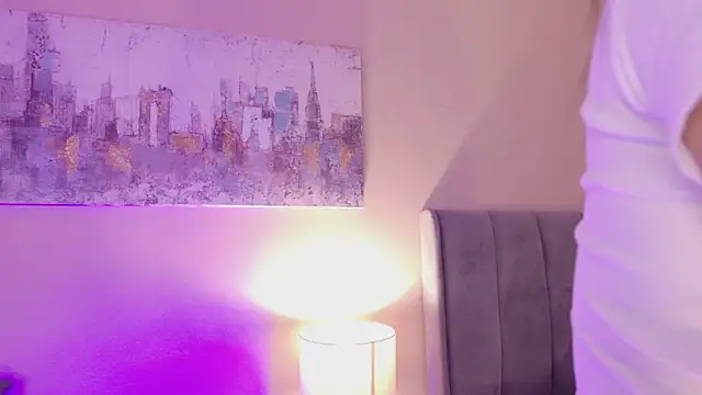 dakotaa   online show from February 13, 8:10 pm