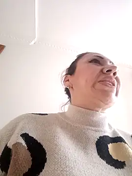 coral smitth online show from April 14, 7:14 pm