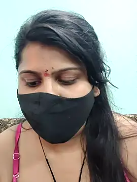 Snapshot of Hotty-simran chatting on October 1, 8:30 am Hotty-simran online show from October 1, 8:30 am