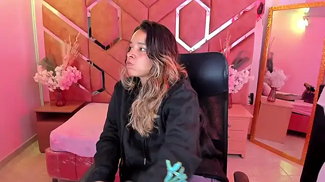 Olivia Fox69 online show from July 24, 4:32 am