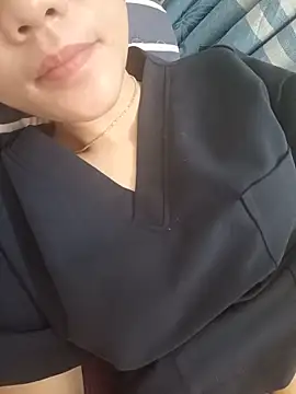 Body sexygirl online show from May 14, 4:18 am