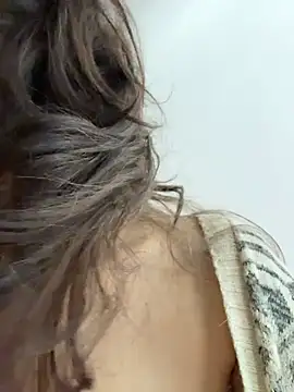 BeautifulMesss online show from April 18, 10:09 pm