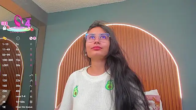 NayeCloud online show from January 8, 3:43 am