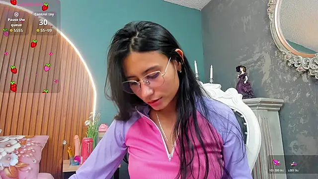 NayeCloud online show from November 4, 3:33 am