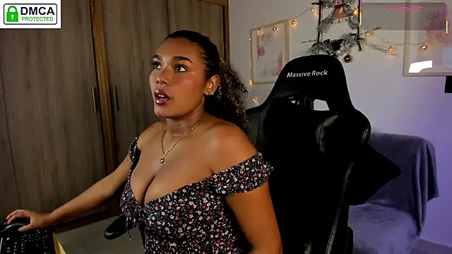 aleja montiel   online show from December 2, 6:32 pm