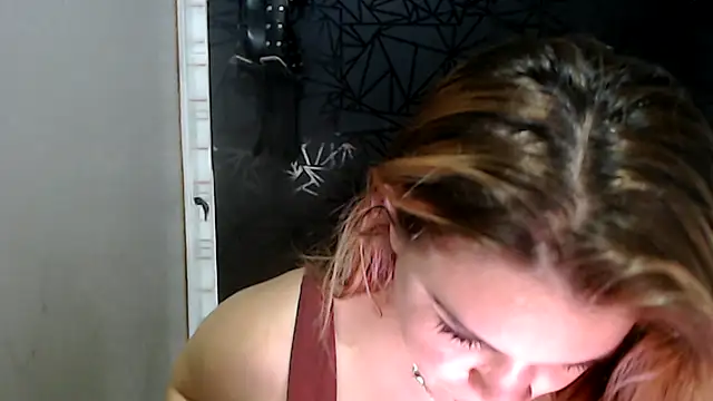 Snapshot of love_and_Lust chatting on October 4, 9:08 pm love and Lust online show from October 4, 9:08 pm