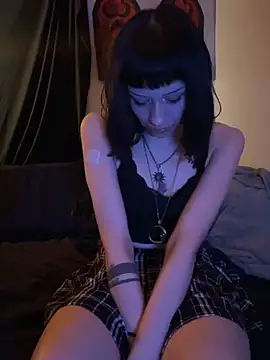 Snapshot of Gothbabbi chatting on October 5, 5:45 am Gothbabbi online show from October 5, 5:45 am