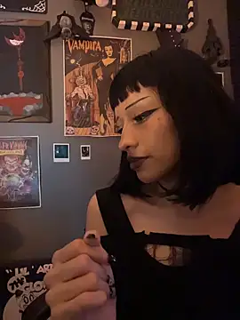 Snapshot of Gothbabbi chatting on October 11, 6:18 am Gothbabbi online show from October 11, 6:18 am