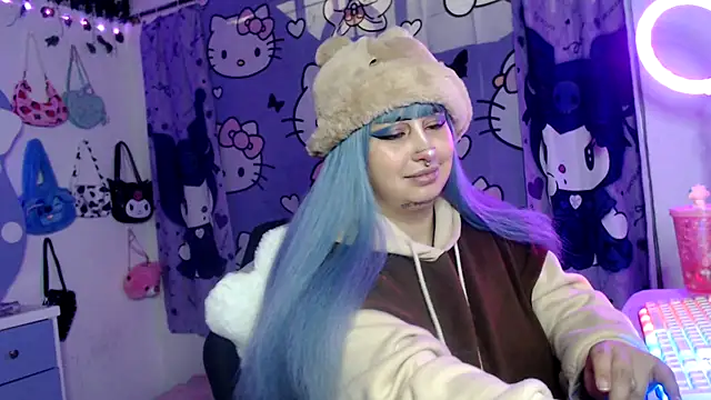 lussyevans24 online show from October 17, 7:55 am