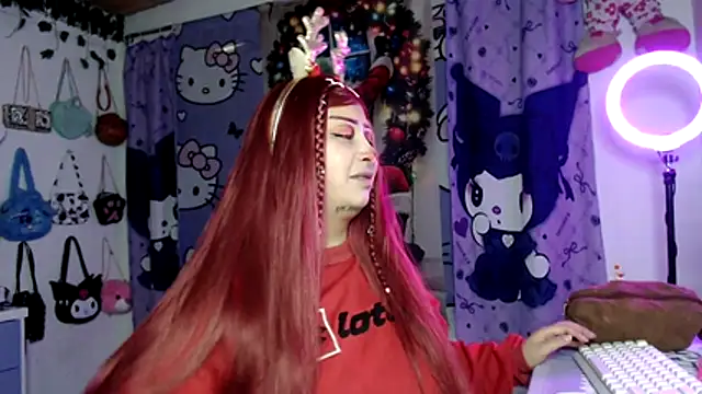 lussyevans24 online show from December 14, 7:03 am