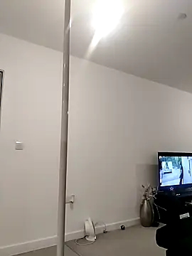 Cinderella Jewels  online show from April 16, 9:14 pm