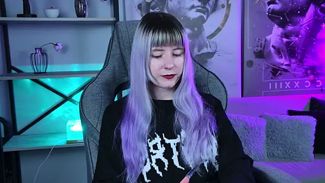 LexiWenford online show from March 16, 5:44 am