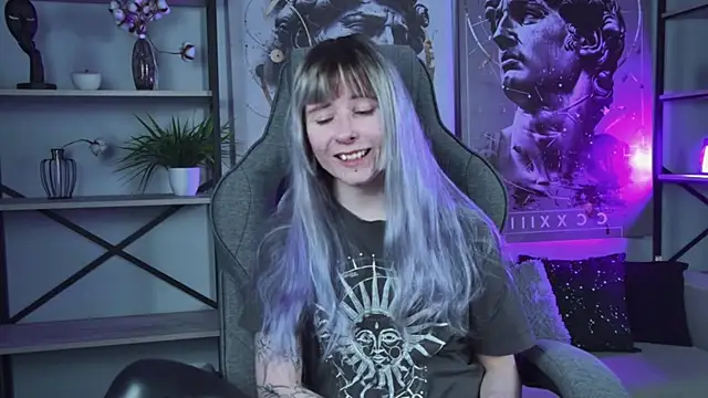 LexiWenford online show from March 18, 6:18 am