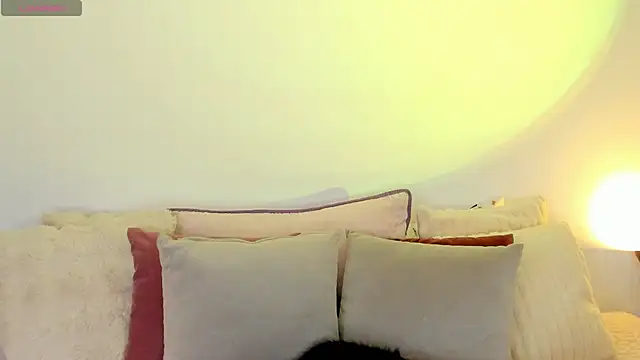 StormiRusso online show from January 19, 2:52 am