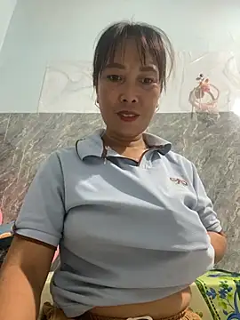 Linaannn online show from November 3, 11:31 pm