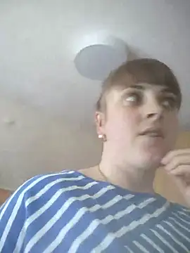 CoddessCrystal online show from April 7, 1:13 pm