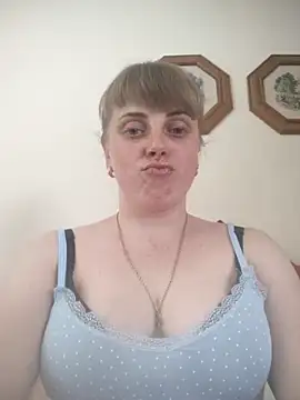 CoddessCrystal online show from May 30, 2:04 pm