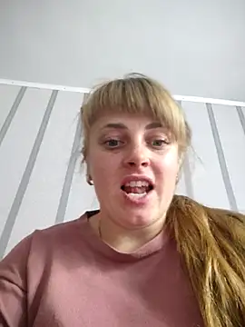 Snapshot of CoddessCrystal chatting on October 16, 9:01 am CoddessCrystal online show from October 16, 9:01 am