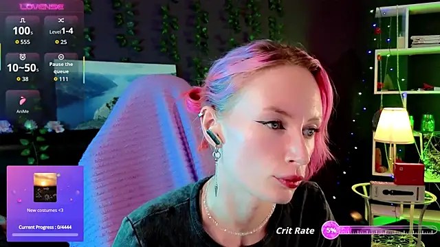 Snapshot of _HelenCarter chatting on October 16, 8:22 pm HelenCarter online show from October 16, 8:22 pm