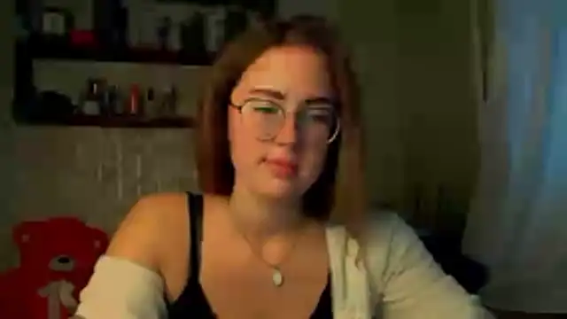 luxie milady online show from November 21, 1:57 pm