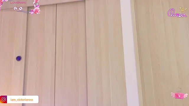 VictoriaRoss1 online show from March 13, 3:52 am