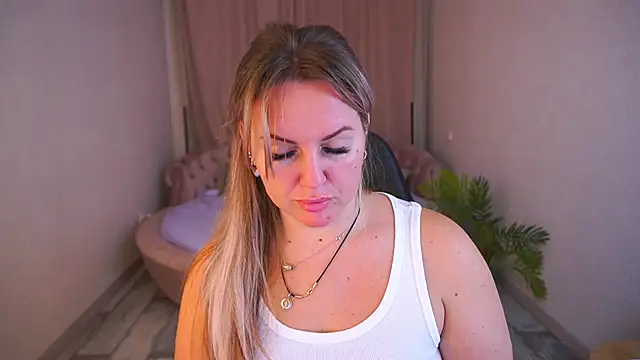 KiraCandyS online show from November 27, 9:50 pm