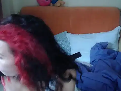 Snapshot of Emmatoo chatting on September 17, 8:56 am Emmatoo online show from September 17, 8:56 am