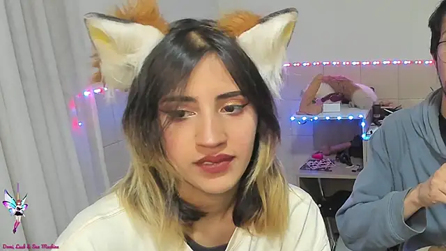 linnie  online show from September 18, 8:40 pm