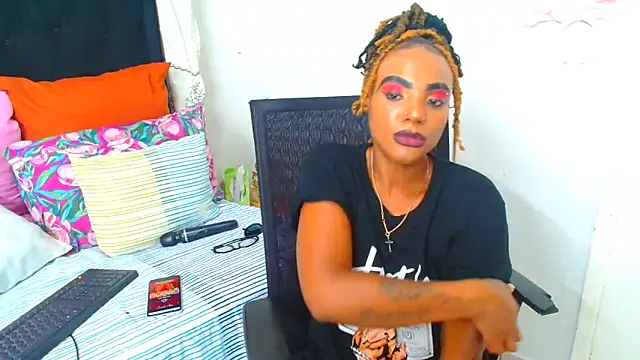 SAVAGExBOO online show from December 4, 12:46 am