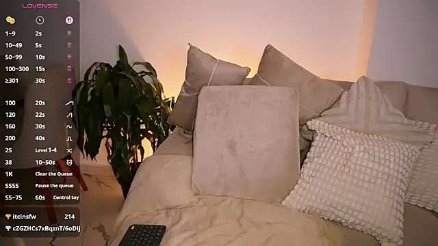 Sara albrecht online show from November 20, 12:55 am