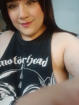 ItsNaiixa online show from May 30, 10:05 pm