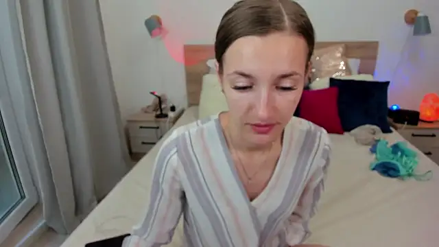 Snapshot of KateRedgar chatting on September 8, 3:44 pm KateRedgar online show from September 8, 3:44 pm