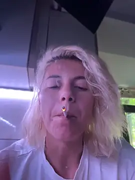 tanyagrey online show from June 18, 6:04 am