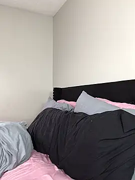 Badgirlbrittt online show from March 10, 5:17 pm