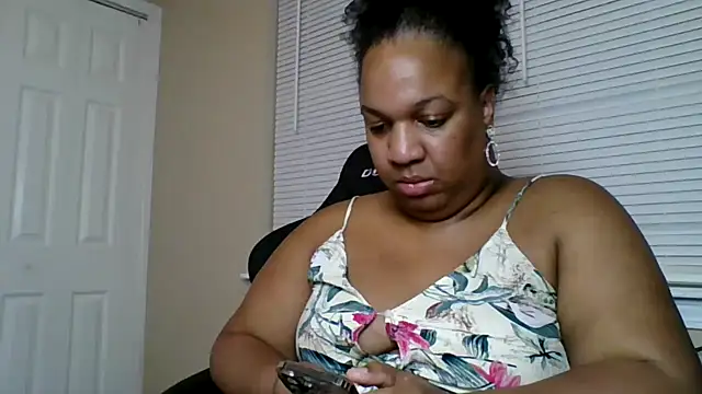 Badgirlbrittt online show from October 4, 2:28 am