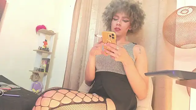 Venuslusty online show from March 12, 11:46 am