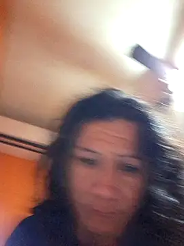 miicheele32 online show from November 15, 8:04 am